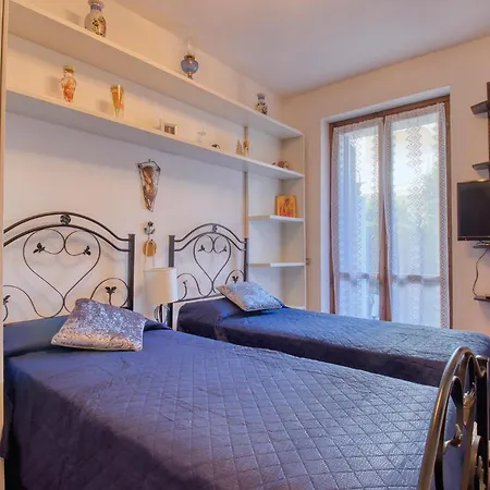 Wunderschönes Haus Mit 2 Schlafzimmern * Stresa