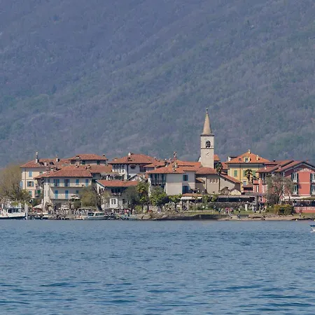 Vakantiehuis 2 Bedroom Gorgeous In Stresa