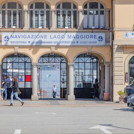 2 Bedroom Gorgeous In ストレーザ